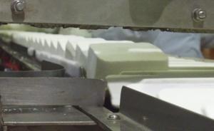 消费者难买到、厂商不敢轻易涨价，老字号光明冷饮如何谋变？