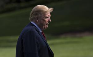 揮舞關(guān)稅大棒卻后院起火，特朗普遭遇美企出走、官員離職