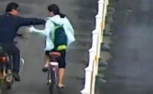 監(jiān)控鐵證：襄陽一男子為尋刺激猥褻婦女20余起被刑拘