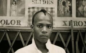 看巴斯奎特“真正的轟動(dòng)”：紀(jì)錄片呈現(xiàn)黑人藝術(shù)家短暫光華