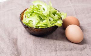 打暑期工時未完成業(yè)績，宜昌17名學(xué)生被罰吃生苦瓜和生雞蛋