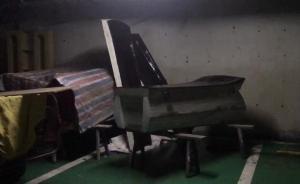 安徽金寨一小區(qū)車庫現40口空棺，物業(yè)貼認領告示僅1戶登記