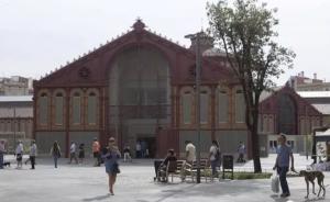 一中國女子巴塞羅那街頭遭惡匪搶劫：被長刀砍傷腿部