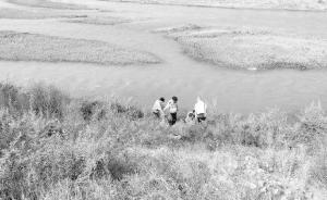 西安七旬老婦因四個兒子不贍養(yǎng)投河，幸被民警及時救起