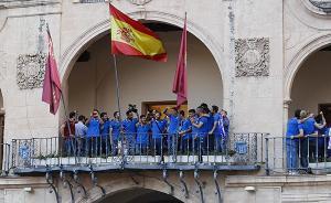 徐根宝退出洛尔卡：财务官员涉嫌欺诈，球员全获自由身