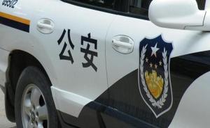 吸毒父親被送押戒毒所強戒，14歲兒子攔截未果竟砸壞警車