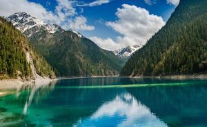 九寨溝景區(qū)自7月初關(guān)閉至今仍未恢復(fù)接待，開放時(shí)間不能確定