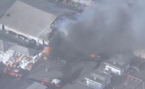 特斯拉工厂起火，马斯克说不碍事